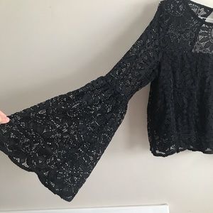👁‍🗨 lacy bell sleeve long sleeve crop top 👁‍🗨